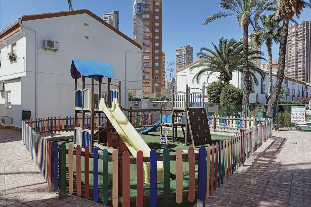 2 Bedroom Townhouse In Beautiful Gated Complex Benidorm Dış mekan fotoğraf